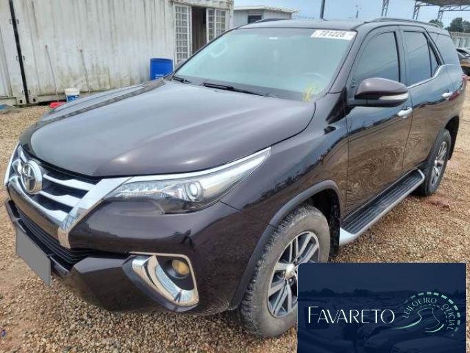 TOYOTA HILUX SW4 16/17