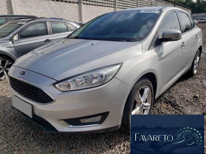 FORD FOCUS FASTBACK 15/16