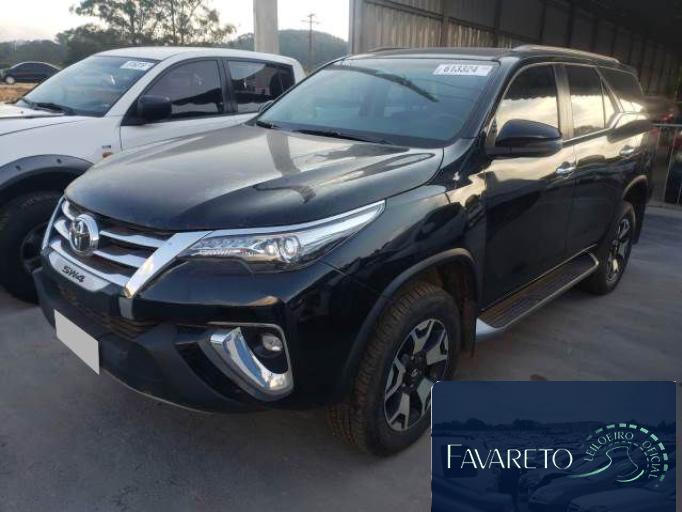TOYOTA HILUX SW4 19/19