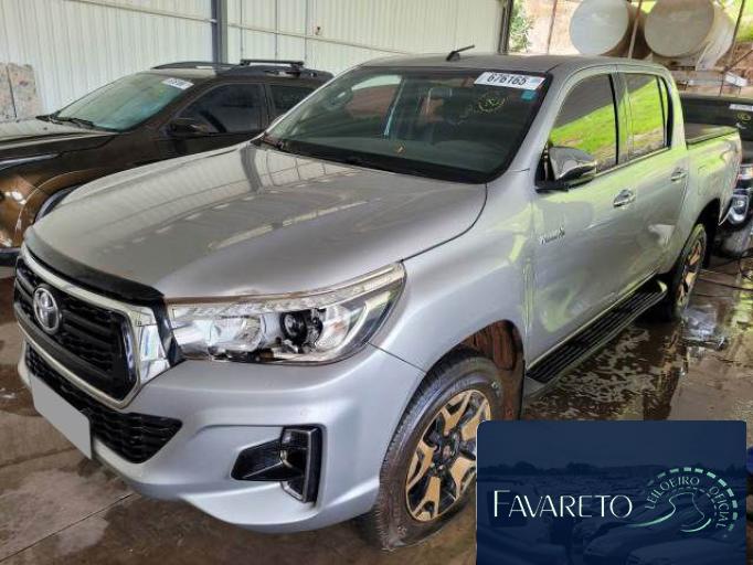 TOYOTA HILUX CD 20/21