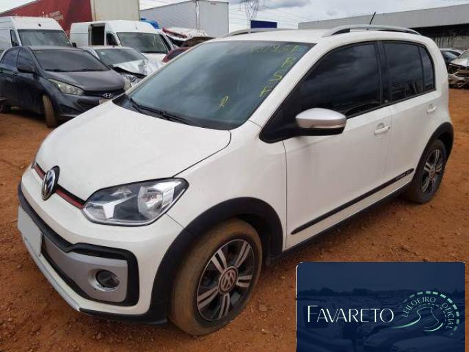 VOLKSWAGEN UP CROSS 19/19