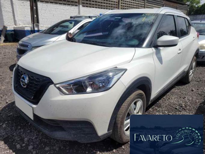 NISSAN KICKS 20/20