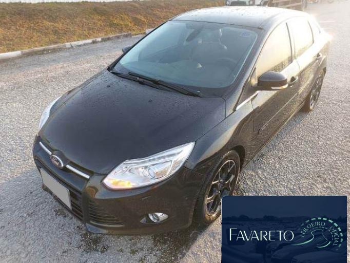 FORD FOCUS SEDAN 14/14